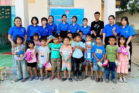 Chương trình cuối tuần yêu thương